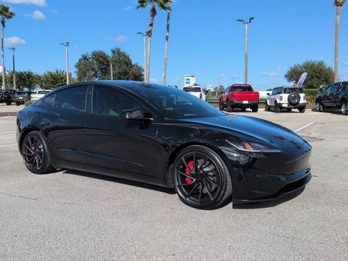 Diamond Black 2026 Tesla Model 3 Performance