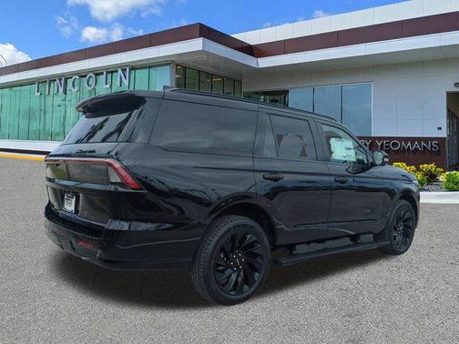 2025 Lincoln Navigator Reserve
