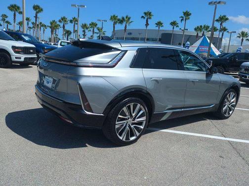 2024 Cadillac LYRIQ Luxury