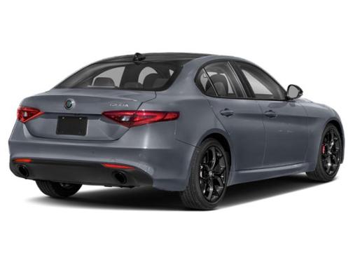 2021 Alfa Romeo Giulia Base