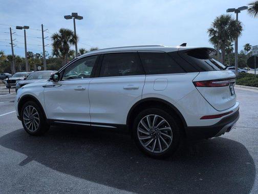 Pristine White Metallic Tri-Coat 2024 Lincoln Corsair Reserve