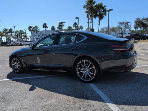 2023 Genesis G70 2.0T AWD