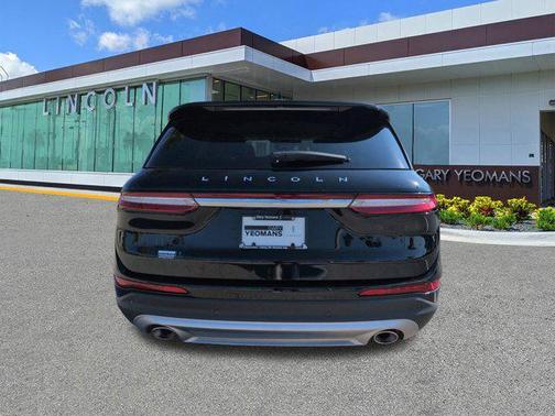 infinite black metallic clearcoat 2026 Lincoln Corsair Premiere