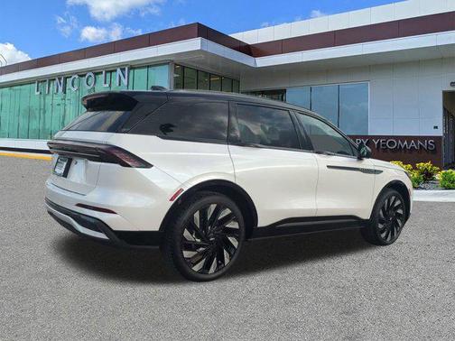 2026 Lincoln Nautilus Reserve