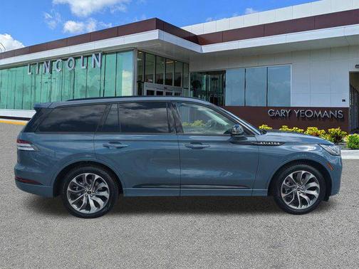 2025 Lincoln Aviator Premiere