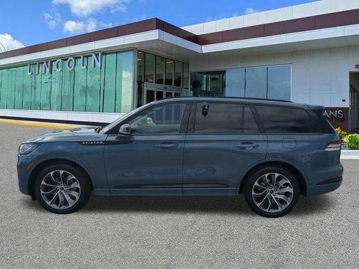 2025 Lincoln Aviator Premiere