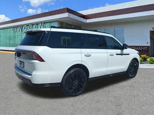 2025 Lincoln Navigator Reserve