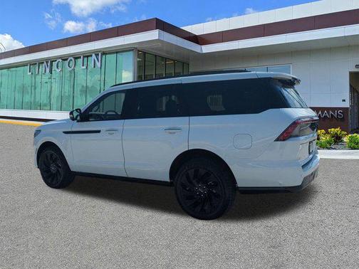 2025 Lincoln Navigator Reserve
