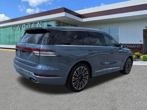 Whisper Blue Metallic Clearcoat 2026 Lincoln Aviator Black Label AWD