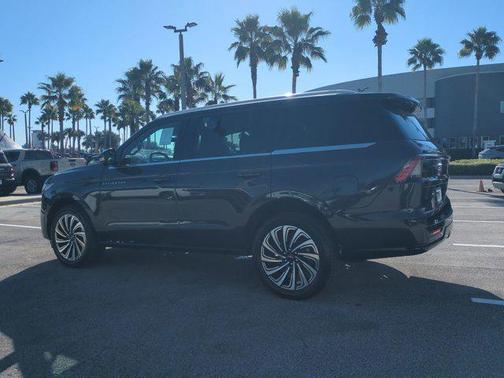 2025 Lincoln Navigator Black Label