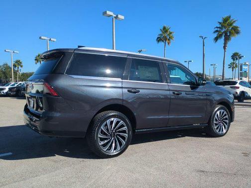 2025 Lincoln Navigator Black Label