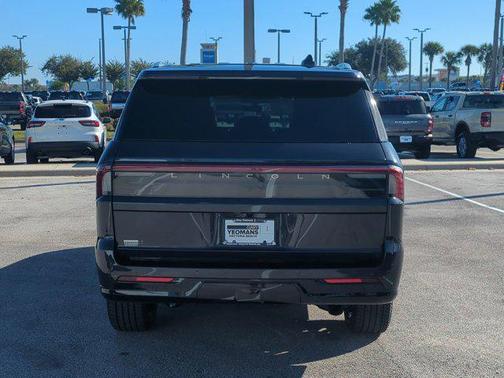 2025 Lincoln Navigator Black Label