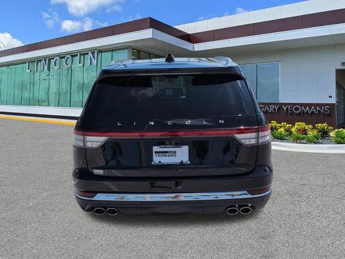 Infinite Black Metallic Clearcoat 2026 Lincoln Aviator Premiere