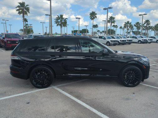 2025 Lincoln Aviator Reserve AWD