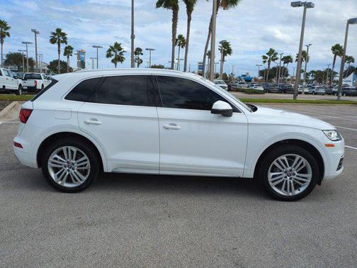 2018 Audi Q5 2.0T Premium Plus