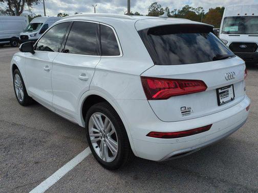 2018 Audi Q5 2.0T Premium Plus