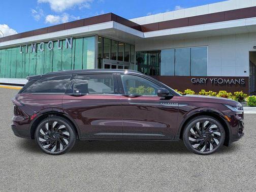 2025 Lincoln Nautilus Reserve