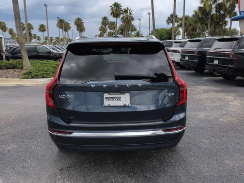 Denim Blue Metallic 2025 Volvo XC90 Plug-In Hybrid T8 Ultra 7-Seater