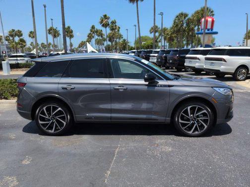 Asher Gray Metallic Clearcoat 2024 Lincoln Corsair Grand Touring