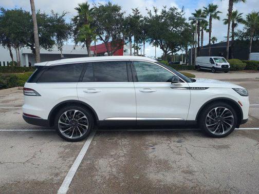 2025 Lincoln Aviator Reserve