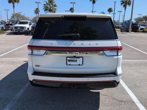 2023 Lincoln Navigator Reserve