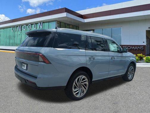 2025 Lincoln Navigator Reserve