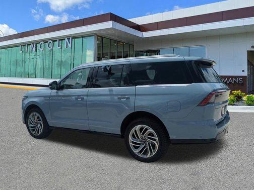 2025 Lincoln Navigator Reserve