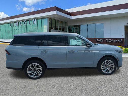 2025 Lincoln Navigator Reserve