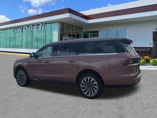 2025 Lincoln Navigator Black Label