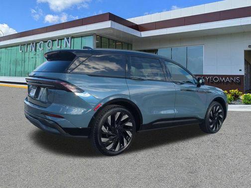2026 Lincoln Nautilus Reserve