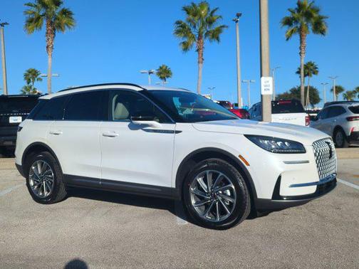 2026 Lincoln Corsair Premiere