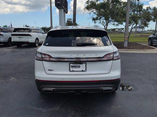 Pristine White Metallic Tri-Coat 2023 Lincoln Nautilus Reserve