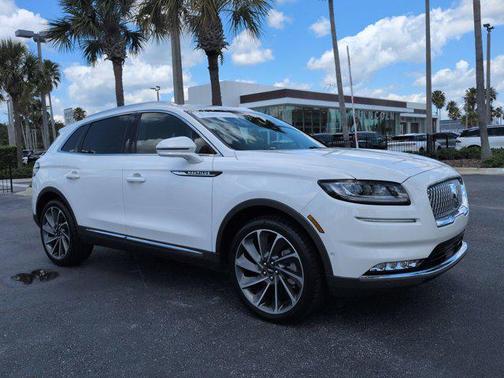 Pristine White Metallic Tri-Coat 2023 Lincoln Nautilus Reserve
