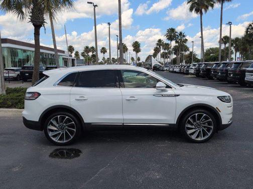 Pristine White Metallic Tri-Coat 2023 Lincoln Nautilus Reserve