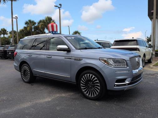 Chroma Crystal Blue 2021 Lincoln Navigator Black Label