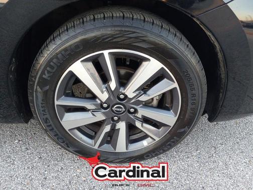 2024 Nissan Versa 1.6 SV