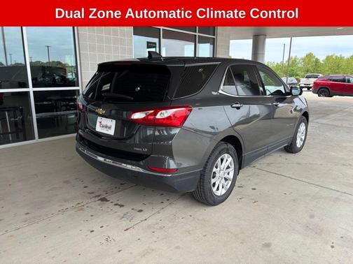 Silver Ice Metallic 2018 Chevrolet Equinox 1LT