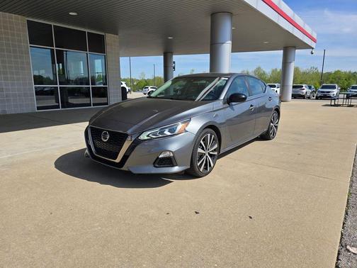 Gun Metallic 2022 Nissan Altima 2.5 SR