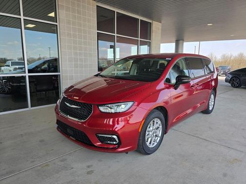 2024 Chrysler Pacifica Touring-L