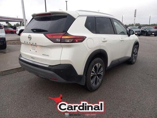 2022 Nissan Rogue SV