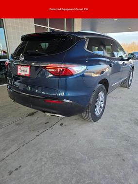 2022 Buick Enclave Essence