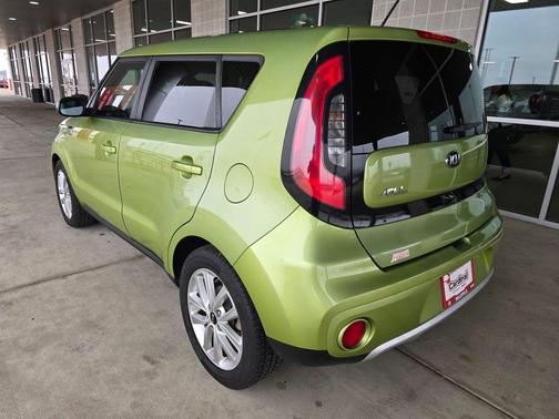2017 Kia Soul +