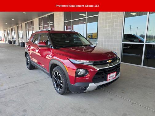Scarlet Red Metallic 2021 Chevrolet Trailblazer LT