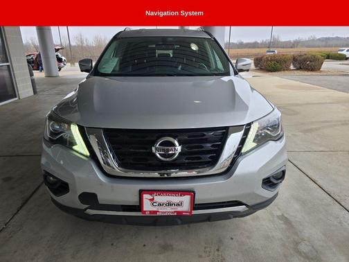 2019 Nissan Pathfinder SL