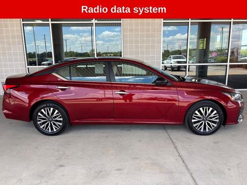 Scarlet Ember 2025 Nissan Altima SV