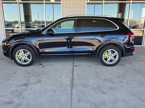 2017 Porsche Cayenne S