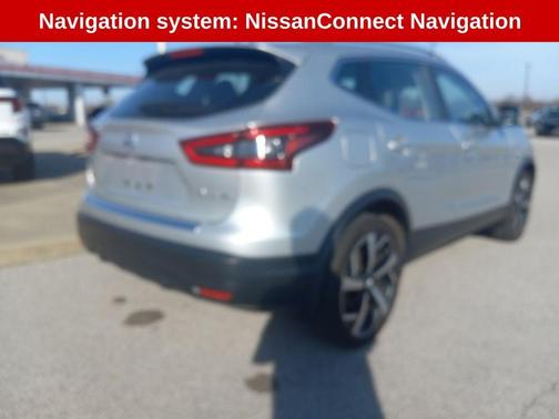 2022 Nissan Rogue Sport SL