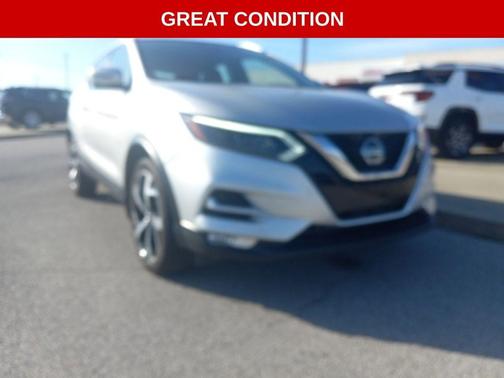 2022 Nissan Rogue Sport SL