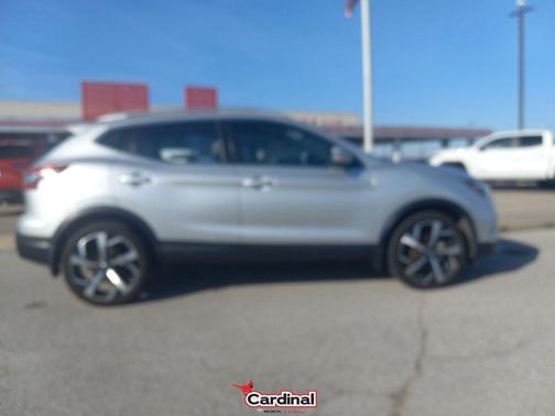 2022 Nissan Rogue Sport SL