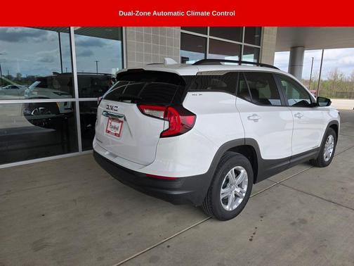 Summit White 2024 GMC Terrain SLE
